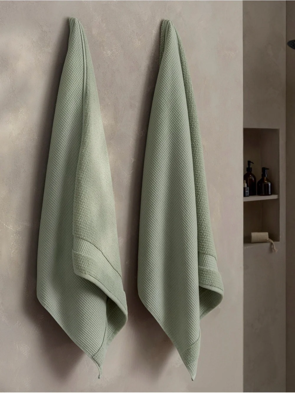 Waffle Weave Sage Bath Towel - Plush Cotton